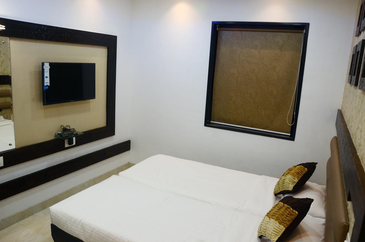 Hotel Modern Mumbai Eksteriør bilde