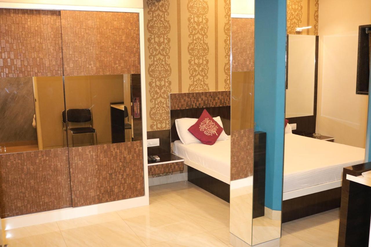 Hotel Modern Mumbai Eksteriør bilde