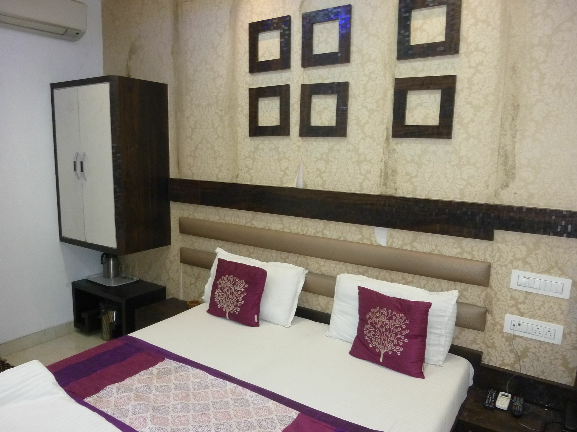 Hotel Modern Mumbai Eksteriør bilde